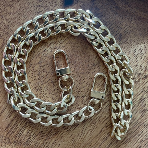 Nordstrom Accessories - FINAL PRICE ❤️‍🔥 UNBRANDED GOLD CHAIN
